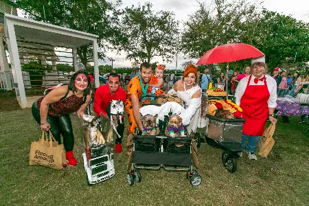 Barktoberfest Group Photo 2023 170