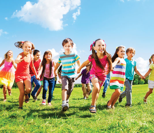 Coastal Counseling Kidsplayingoutside