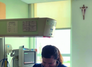 Nurse In Nicu 2a