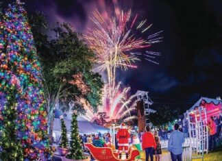 Baytowne Santa Arrival